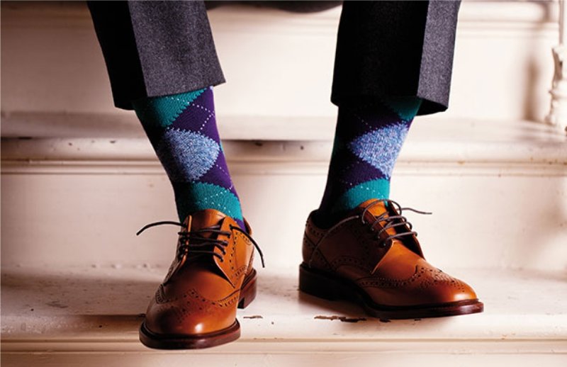 Яркие мужские носки - носить или нет?